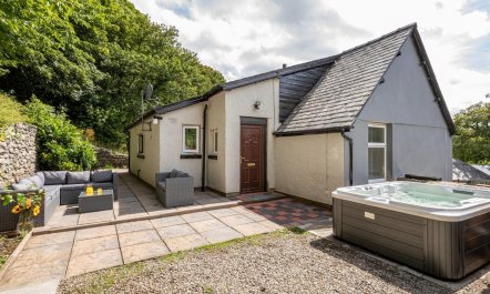 4 Bed in Bala