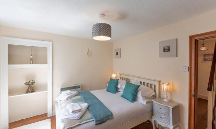 3 Bed in Aberdyfi 8