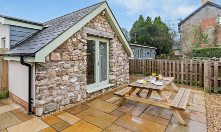 2 Bed in Pontypool 2