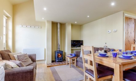 2 Bed in Axminster 2