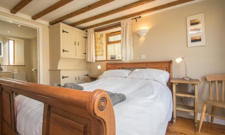 2 Bed in Bridport 7
