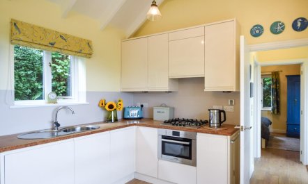 1 Bed in Penryn 8