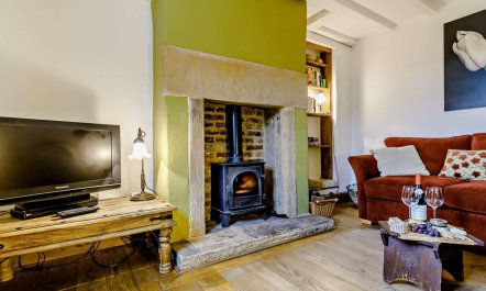 2 Bed in Bakewell 1
