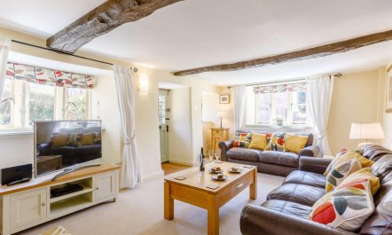 3 Bed in Cheltenham 2