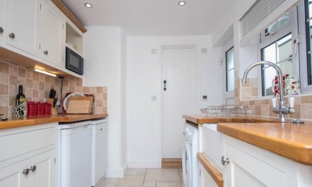 3 Bed in Bridport 6