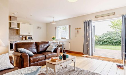 2 Bed in Bude 2