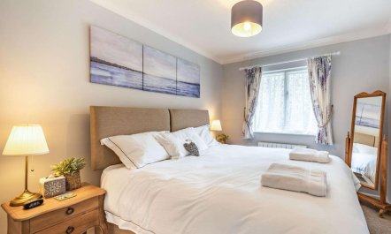 2 Bed in Narberth 9