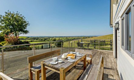 4 Bed in Bridgwater 7