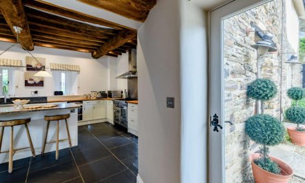 6 Bed in Barnstaple 7
