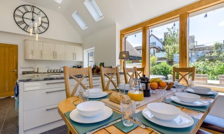 5 Bed in Telford 6