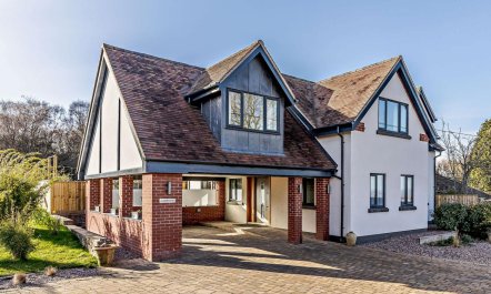 5 Bed in Telford 1