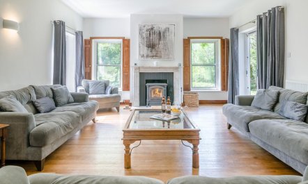 8 Bed in Bridport 5
