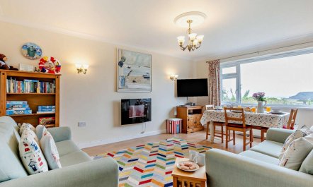 2 Bed in Widemouth Bay 3