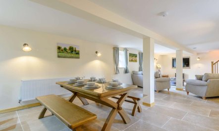4 Bed in Llandrindod Wells 4