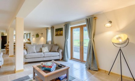 4 Bed in Llandrindod Wells 5