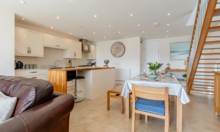 3 Bed in Brixham 9