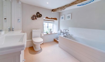 4 Bed in Corfe Castle 6