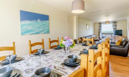 5 Bed in Narberth 1