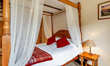 1 Bed in Holsworthy 8