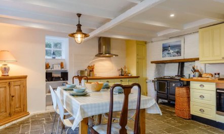 2 Bed in Polruan 7