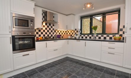 3 Bed in Bridport 5
