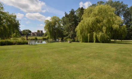 2 Bed in Sherborne 1