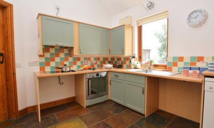 2 Bed in Sherborne 7
