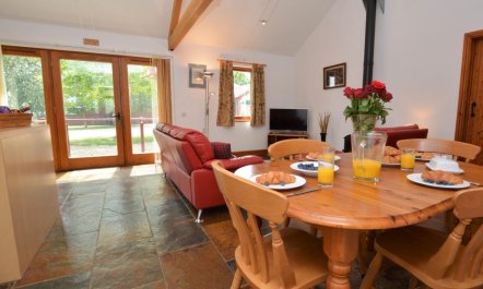 2 Bed in Sherborne 9