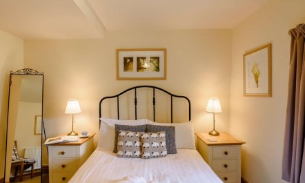 1 Bed in Nr Ulverston 8