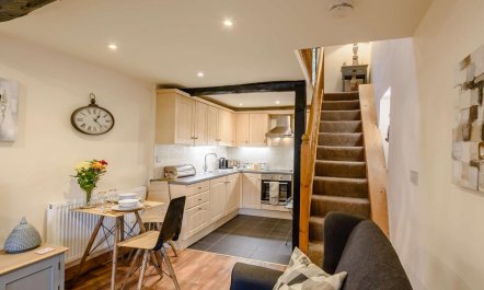 1 Bed in Nr Ulverston 6