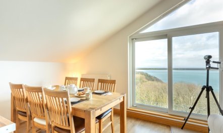 2 Bed in Torquay 3