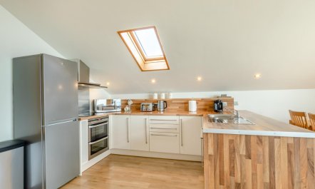2 Bed in Torquay 2
