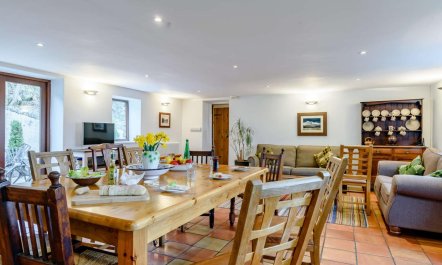 5 Bed in Crickhowell 3