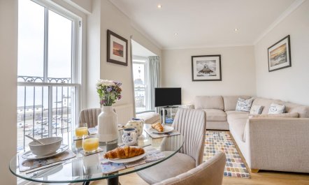 2 Bed in Tenby 5