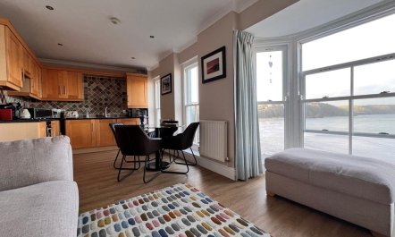 2 Bed in Tenby 3