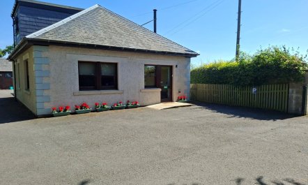 2 Bed in Melrose 0