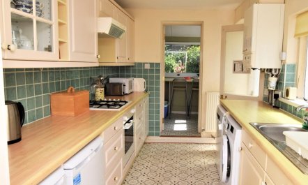 3 Bed in Eastbourne 6