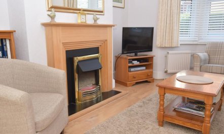 3 Bed in Eastbourne 2