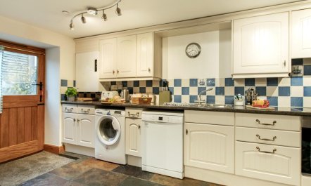 3 Bed in Sherborne 1