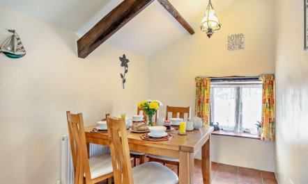 2 Bed in South Molton 5
