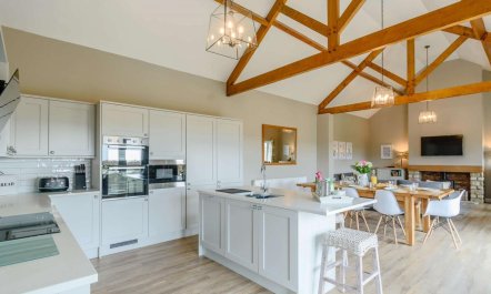 4 Bed in Scarborough 4