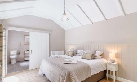 4 Bed in Scarborough 8