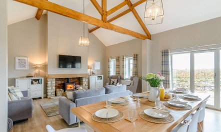 4 Bed in Scarborough 1