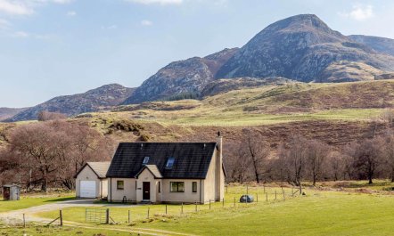 4 Bed in Whitebridge