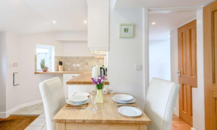 1 Bed in Lyndhurst 4