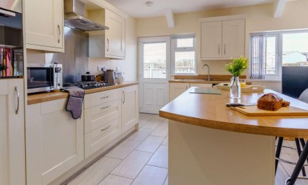 3 Bed in Lampeter 4