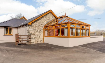 3 Bed in Lampeter 1