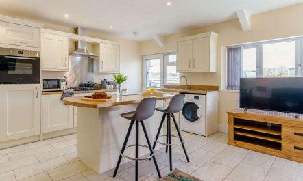 3 Bed in Lampeter 5