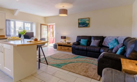 3 Bed in Lampeter 2