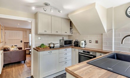 1 Bed in Broadway 6